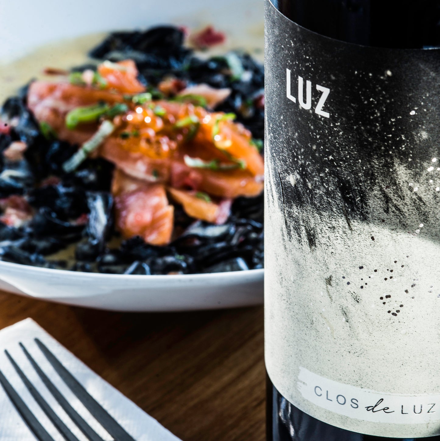 Vino Icono Luz Carmenere botella 750ml Viña Clos de Luz